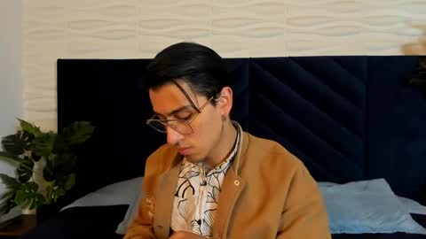 Andy Joy  online show from May 1, 2026, 11:26 am