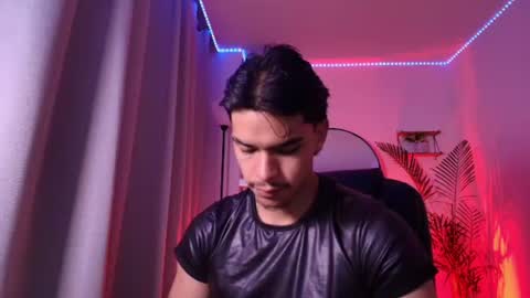 andypalmerr online show from July 27, 2026, 5:36 am