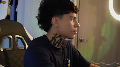 angel_luna0 online show from May 28, 2026, 8:44 am