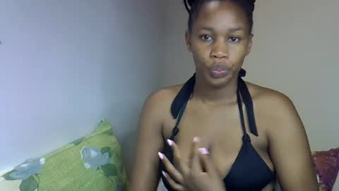 angel_mia5 online show from June 21, 2026, 12:57 am