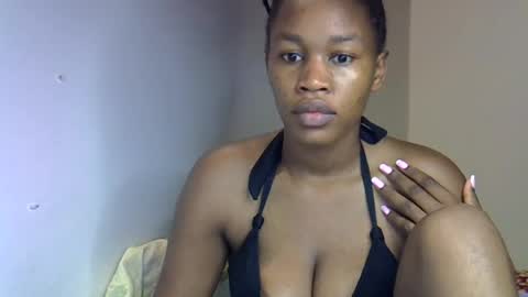 angel_mia5 online show from June 22, 2026, 1:40 am