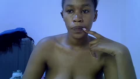 angel_mia5 online show from July 11, 2026, 2:53 pm