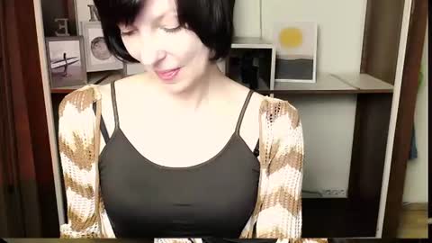 Angelina online show from July 9, 2026, 8:07 am