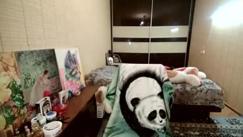 angelleah online show from July 26, 2026, 7:43 pm