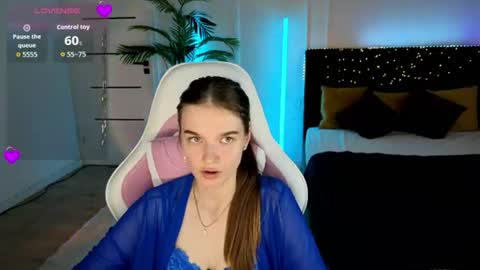 ann_woood online show from June 30, 2026, 4:08 pm