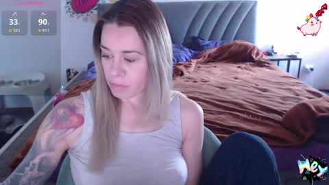 Snapshot of anna_ana chatting on May 16, 2026, 8:22 am Anadirectgirl online show from May 16, 2026, 8:22 am
