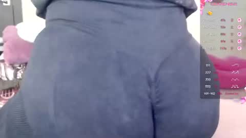 anna_asss online show from July 8, 2026, 12:42 pm