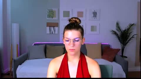 Im Anna online show from June 25, 2026, 5:12 am