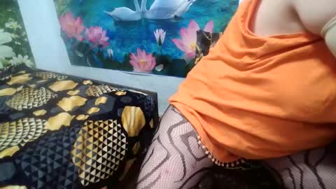 AnnaxGoldX online show from May 17, 2026, 6:55 am