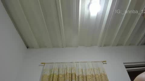 annie_barozzi online show from May 28, 2026, 11:18 am