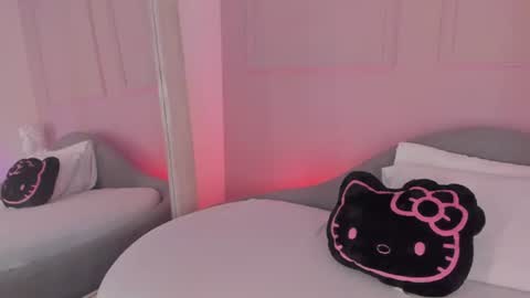 Annie online show from July 20, 2026, 8:11 pm