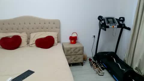 Annyfit4you online show from July 24, 2026, 4:43 am