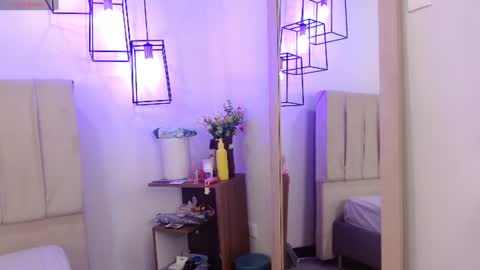 aphril_bluee online show from August 3, 2026, 1:05 pm
