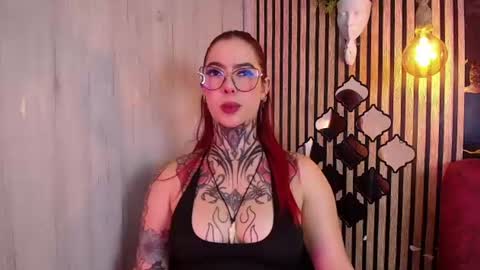 aphrodite__bloom online show from June 19, 2026, 11:52 pm