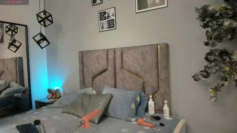 aprilberri online show from June 21, 2026, 3:31 am