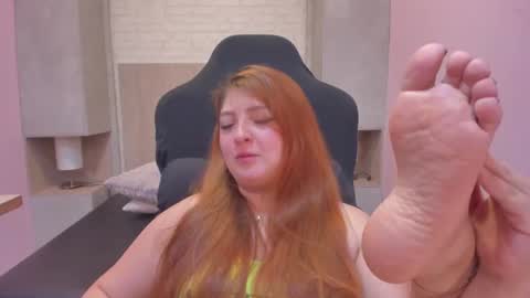 aprilricci online show from July 6, 2026, 6:32 pm