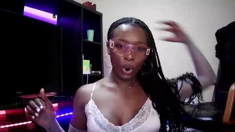 Snapshot of aquaesse chatting on May 7, 2026, 12:16 am Aquaesse online show from May 7, 2026, 12:16 am