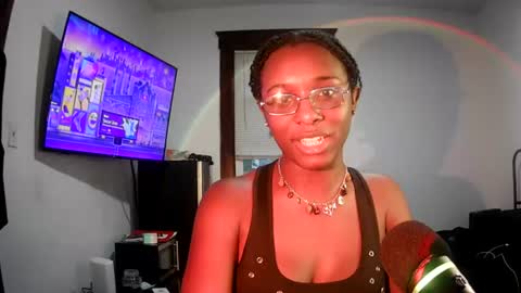 Snapshot of aquaesse chatting on June 12, 2026, 11:25 pm Aquaesse online show from June 12, 2026, 11:25 pm