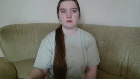 Josefin online show from June 27, 2026, 3:44 am