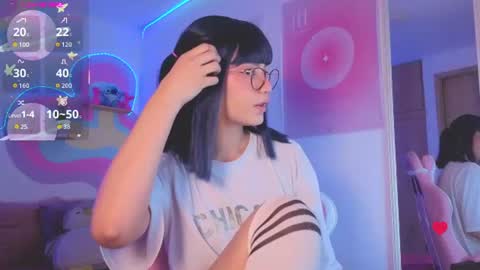ari_blis online show from July 12, 2026, 7:27 pm