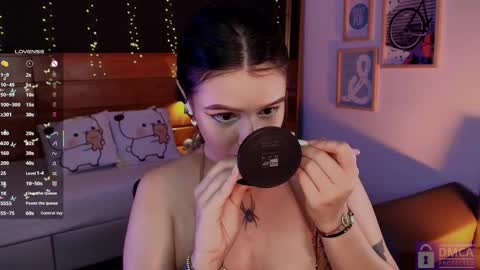 Snapshot of aria_bloomer chatting on April 28, 2026, 9:42 pm Ari online show from April 28, 2026, 9:42 pm