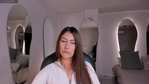 Ariana Dumont online show from June 28, 2026, 11:05 am