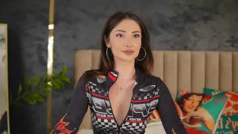 arianna_moonx online show from July 28, 2026, 4:39 pm