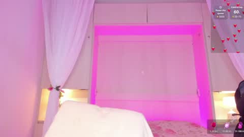 ariannavega_ online show from July 17, 2026, 12:01 pm