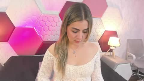 Snapshot of ariarous chatting on June 30, 2026, 3:02 pm aria online show from June 30, 2026, 3:02 pm