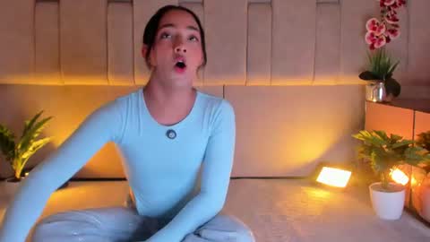 Welcome to Ari room online show from July 24, 2026, 7:34 pm