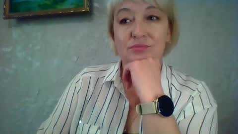 ArielXLoveresss online show from June 3, 2026, 11:24 am