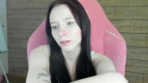 Arinakubrick online show from May 27, 2026, 5:54 pm