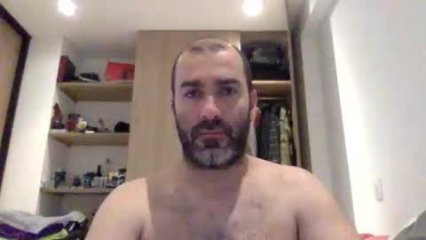 aristi11 online show from May 10, 2026, 4:17 am