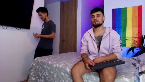 Aron Santoro online show from June 18, 2026, 10:58 pm