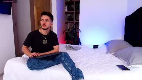 Aron Santoro online show from July 20, 2026, 3:58 pm