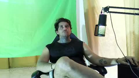 aronmiller online show from July 15, 2026, 2:44 pm