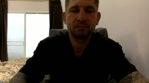 Lucash413 online show from July 18, 2026, 5:44 am