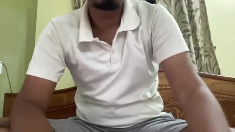 aryan_980763874 online show from May 15, 2026, 10:50 pm