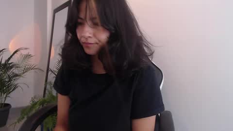 Snapshot of asaray_t chatting on May 31, 2026, 4:25 pm Saray online show from May 31, 2026, 4:25 pm