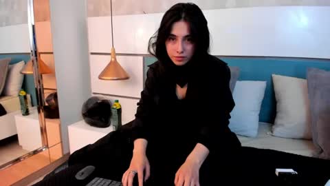 Ashkoreh online show from July 22, 2026, 10:01 pm