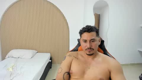ashlan_king online show from May 16, 2026, 3:36 am