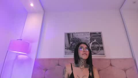 ashley_white07 online show from July 4, 2026, 1:06 pm