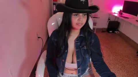 Ashly online show from July 25, 2026, 1:41 pm