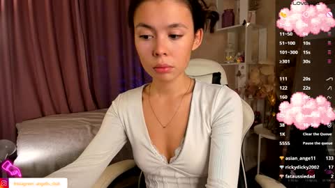 adeline online show from October 3, 2025, 4:26 pm