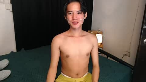 Snapshot of asian_cutiebaexx chatting on June 18, 2026, 4:00 pm Pat online show from June 18, 2026, 4:00 pm