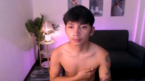 asian_hugedickx online show from July 31, 2026, 5:12 pm
