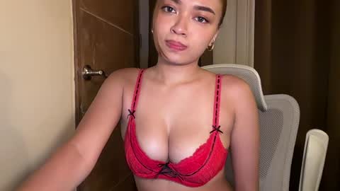 Snapshot of asianelara15 chatting on August 1, 2026, 6:51 pm asianelara15 online show from August 1, 2026, 6:51 pm