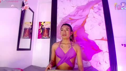 astrid_cardenas online show from June 11, 2026, 3:48 am