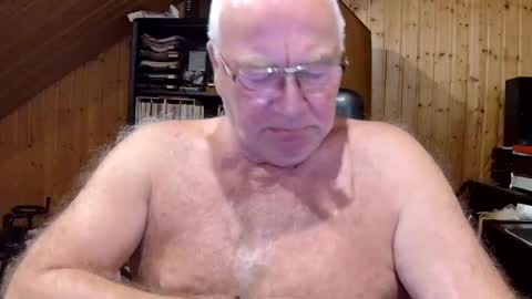 asusandy online show from July 20, 2026, 10:12 pm