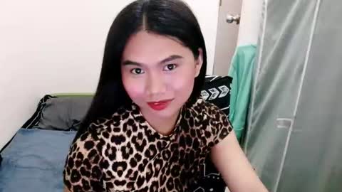atashakendall online show from July 24, 2026, 6:28 pm